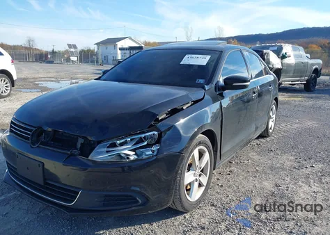 2014 Volkswagen Jetta 2.0L Tdi z USA, uszkodzony, nr VIN 3VW3L7AJ8EM384261